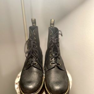 Dr. Martens Shriver Hi Boots